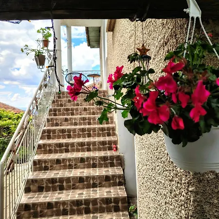 Emiliya Casa de hóspedes Ovchartsi (Kyustendil)